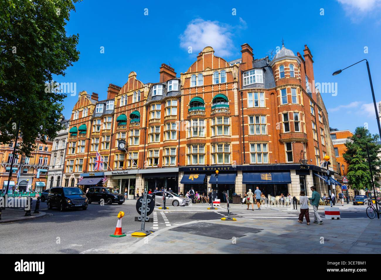 Y 新品未使用　 Sloane Square OPEN VEG Sloane square hi-res stock photography and images - Alamy