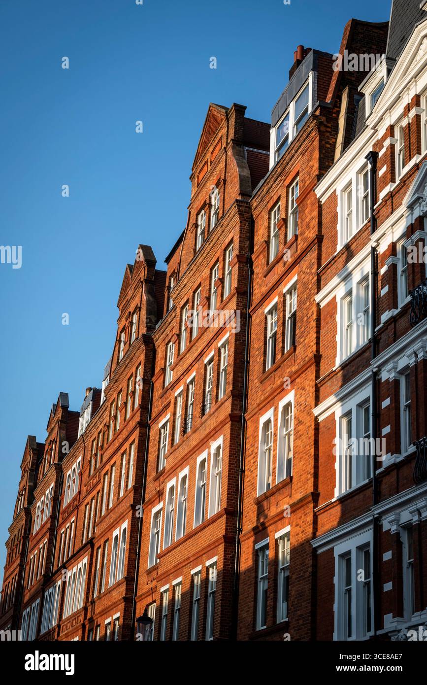 Kensington Court Gardens, a late Victorian mansion block, completed in 1889, Kensington Court Place, Kensington, W8, London, England, UK Stock Photo
