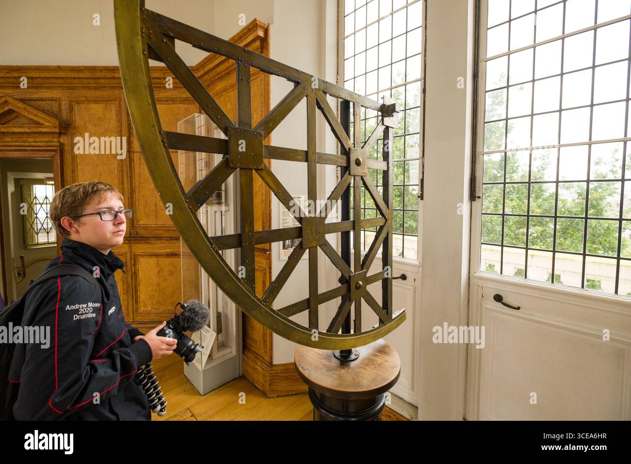 Mural quadrant instrument in Sir Christopher Wren's Octagon Room, Royal ...