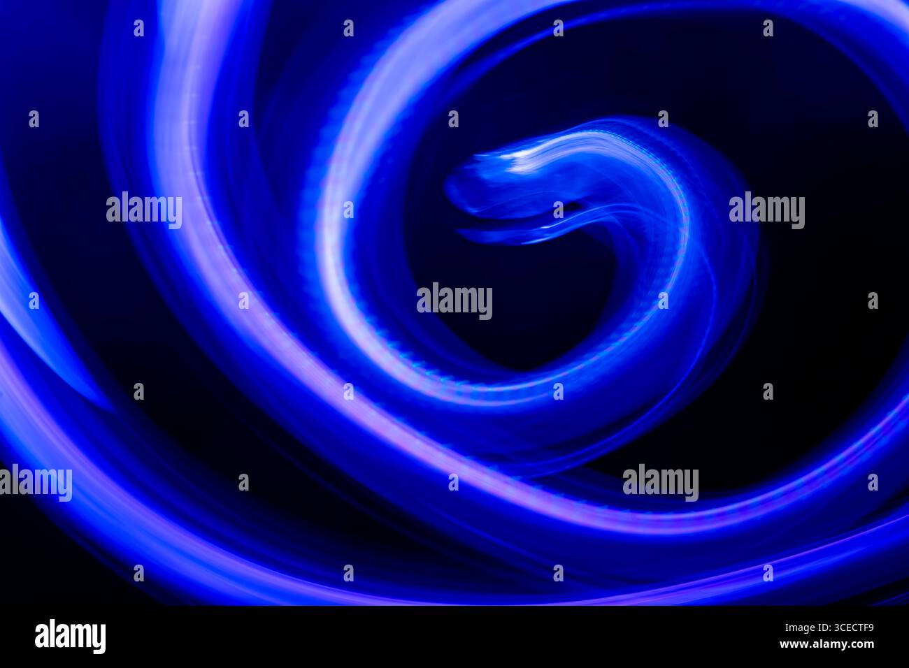 Dynamic lights create mesmerizing hi-res stock photography and images ...