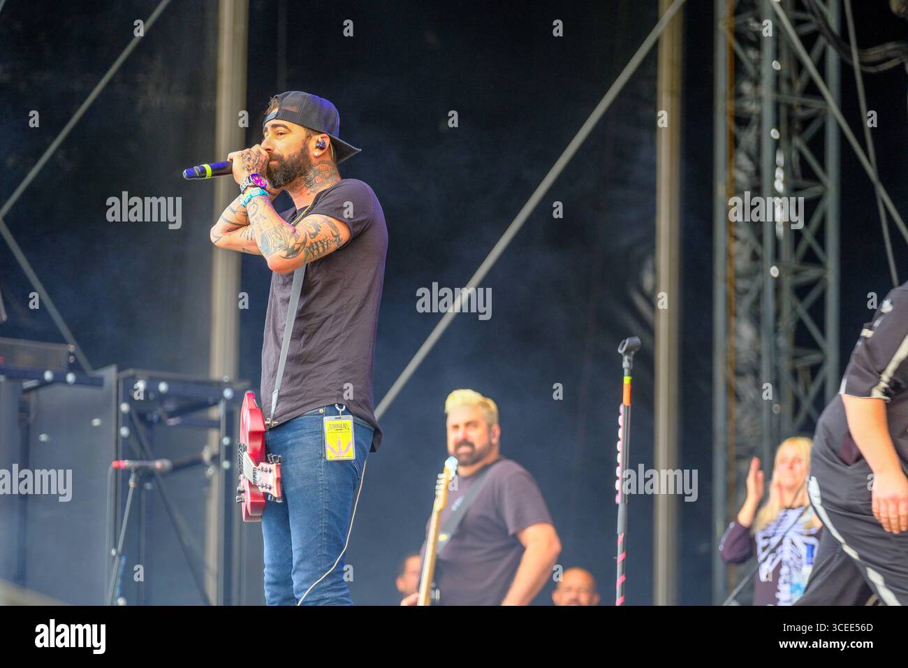 Ed rock hi-res stock photography and images - Page 13 - Alamy, image size:1300x956