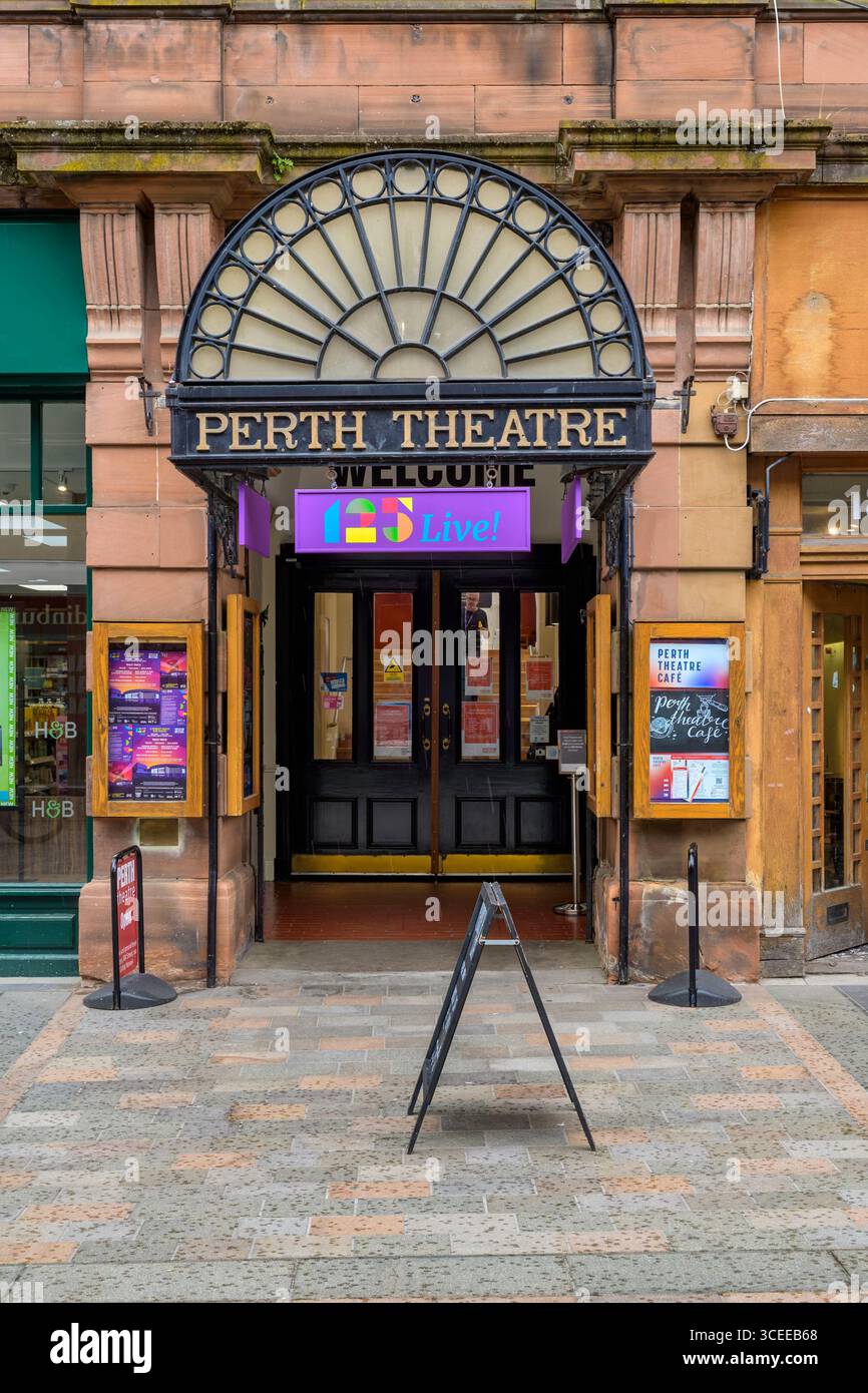Perth Theatre entrance, High Street, Perth, Perth and Kinross, Scotland, UK Stock Photo