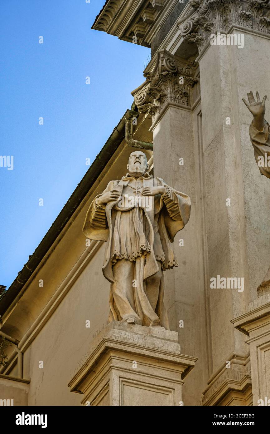 Baroque Splendor in the Heart of Turin: Santa Cristina Church Unveiled ...