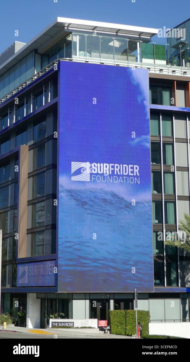 Surf Rider California The surfrider la hi-res stock photography and images - Alamy