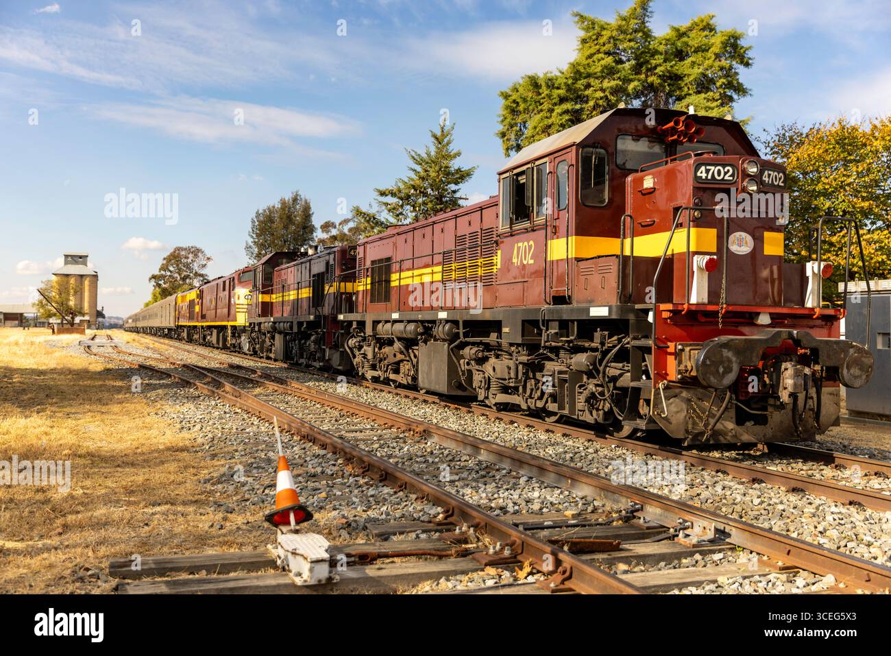 Locomotive engine aurora australis hi-res stock photography and images ...