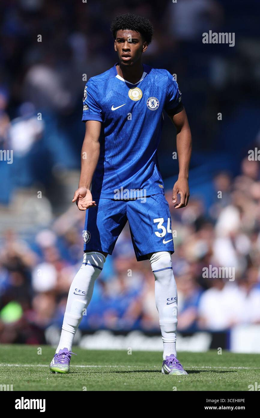 London England 17th August 2025 Josh Acheampong Of Chelsea During 