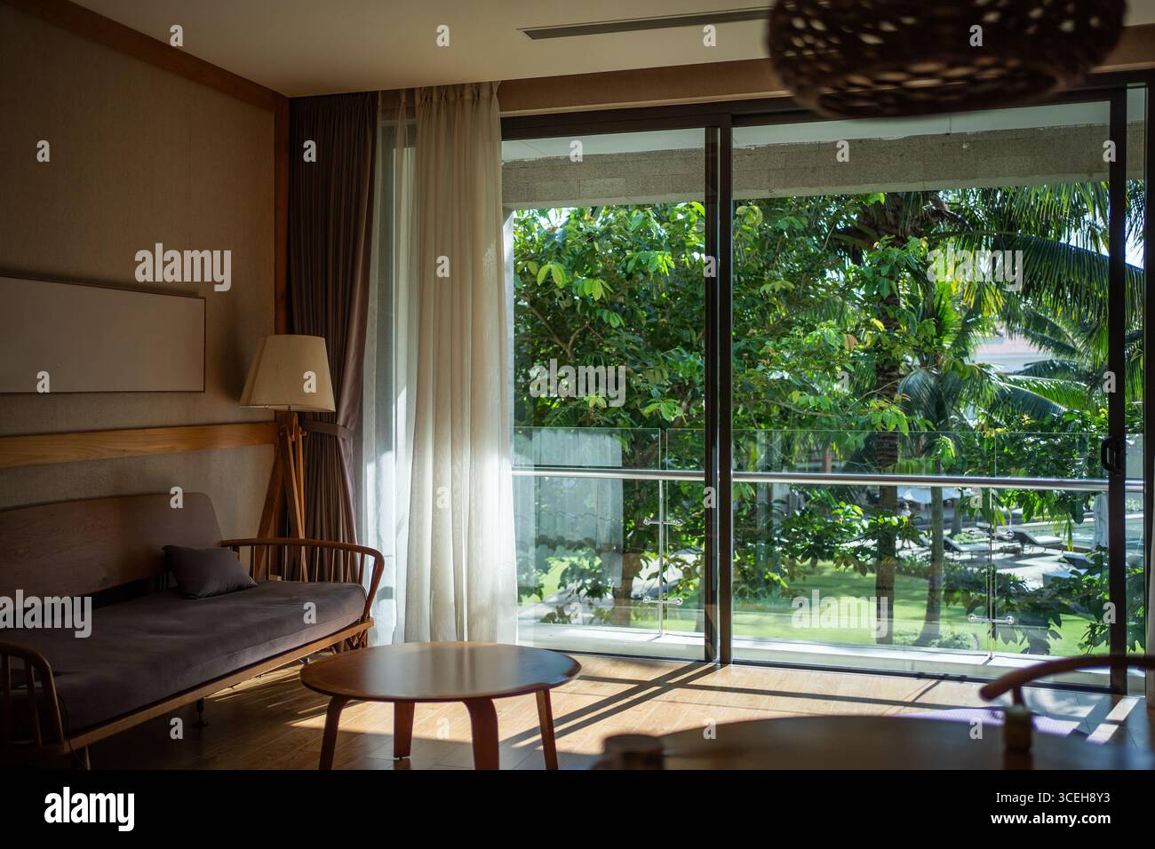 Luxury Real Estate and Homes for Sale - Sotheby's International Realty - Exotic View Textured Apartment For Sale