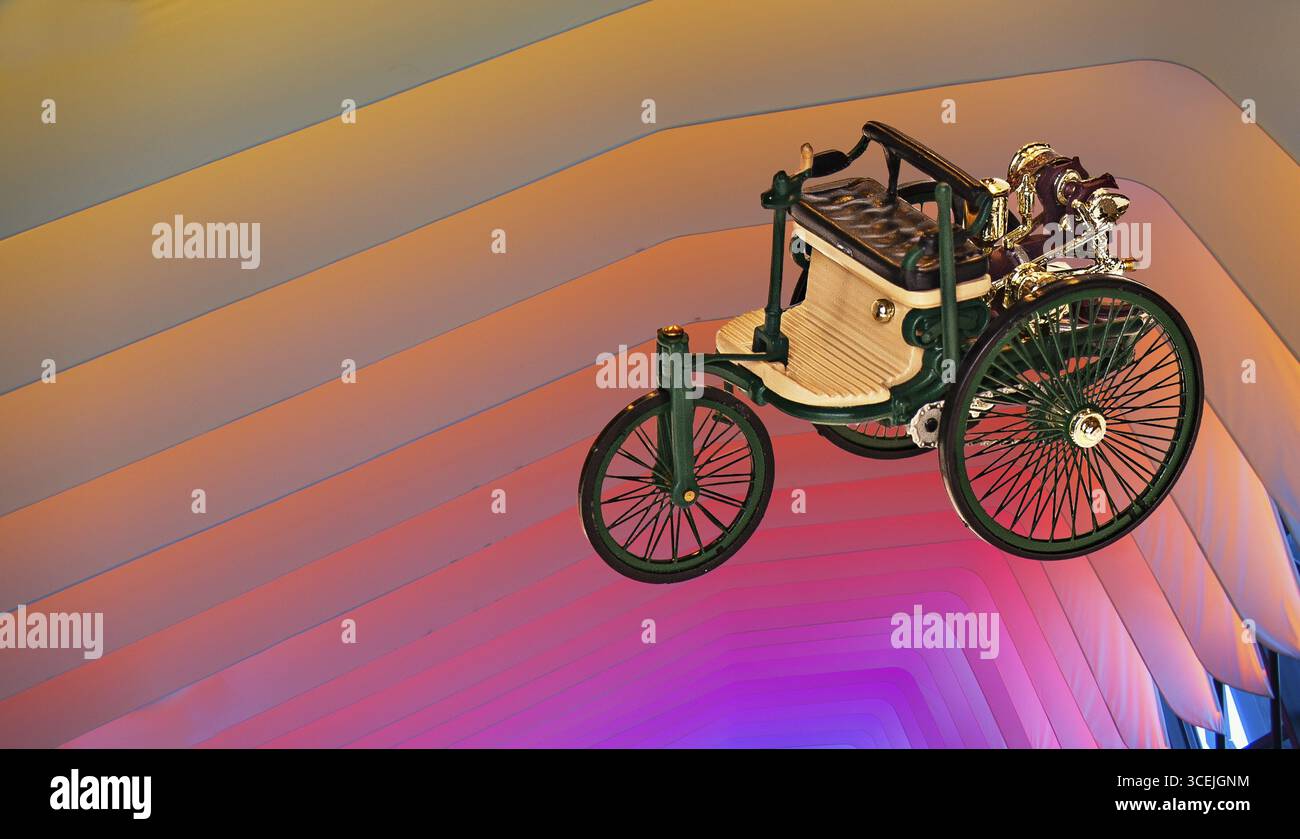 Benz patent motor car number 1 hi-res stock photography and images - Alamy