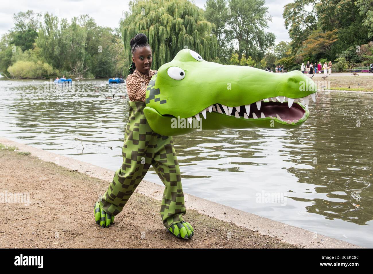 Open air theatre regents park production hi-res stock photography and ...