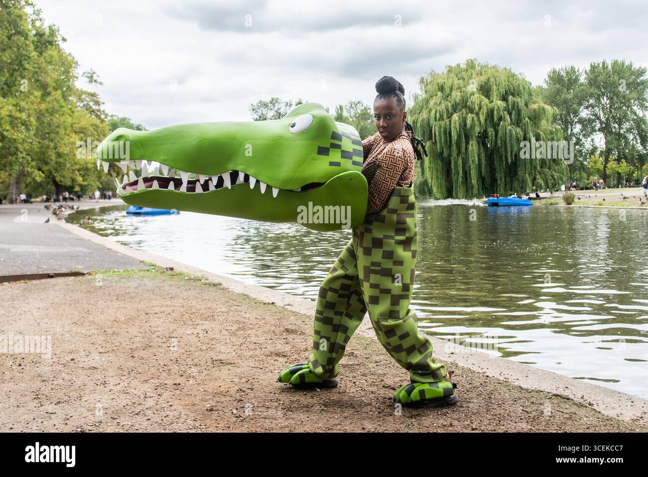Regents park open air theatre hi-res stock photography and images - Alamy
