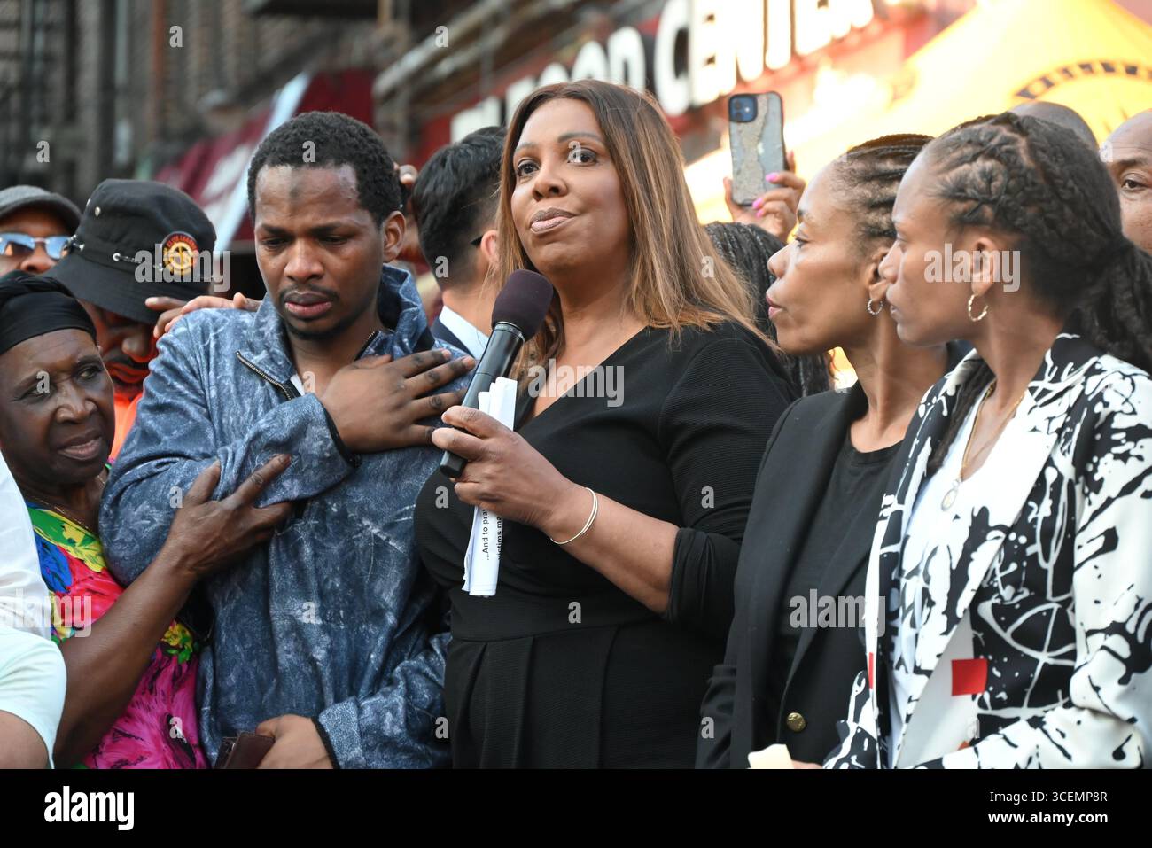 August 18, 2025, Crownheights, Brooklyn, New York, Deer: (new) mayor of ...