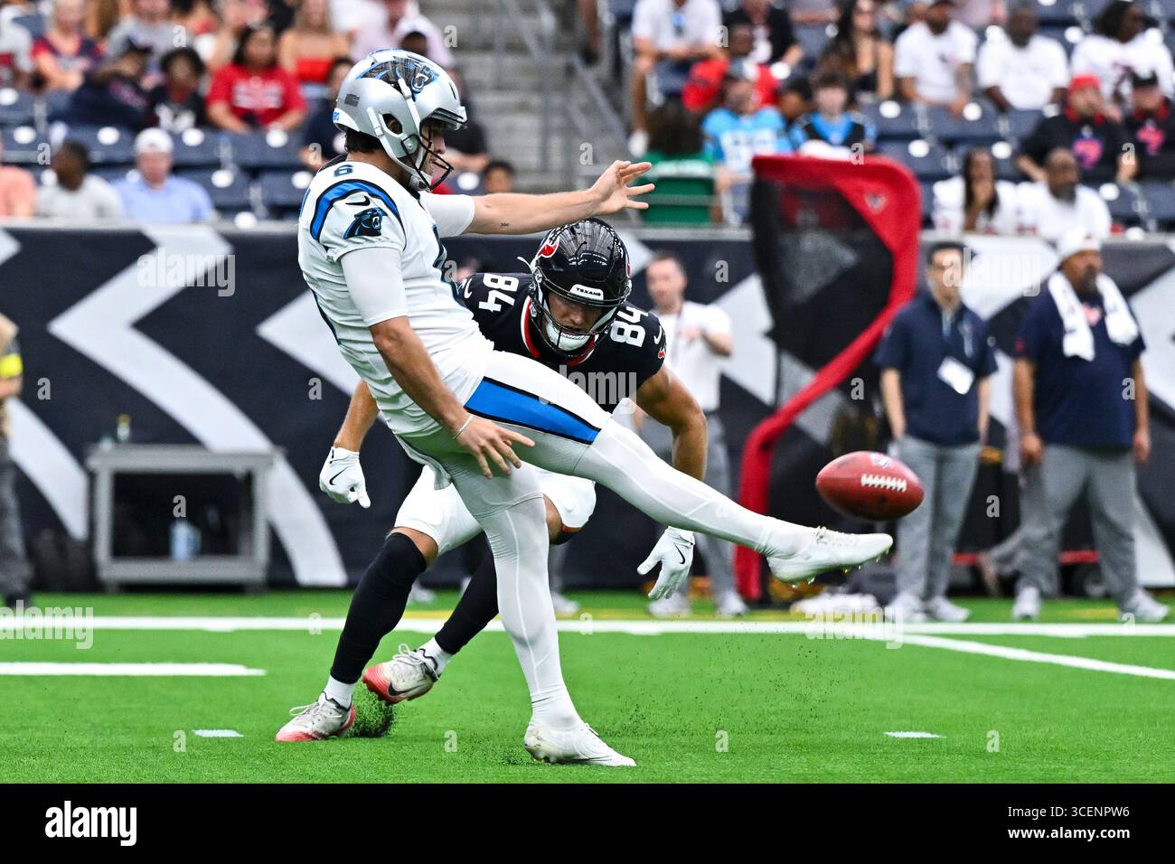 Carolina Panthers Punter Sam Martin 6 Punts The Ball As Houston carolina-panthers-punter-sam-martin-6-punts-the-ball-as-houston