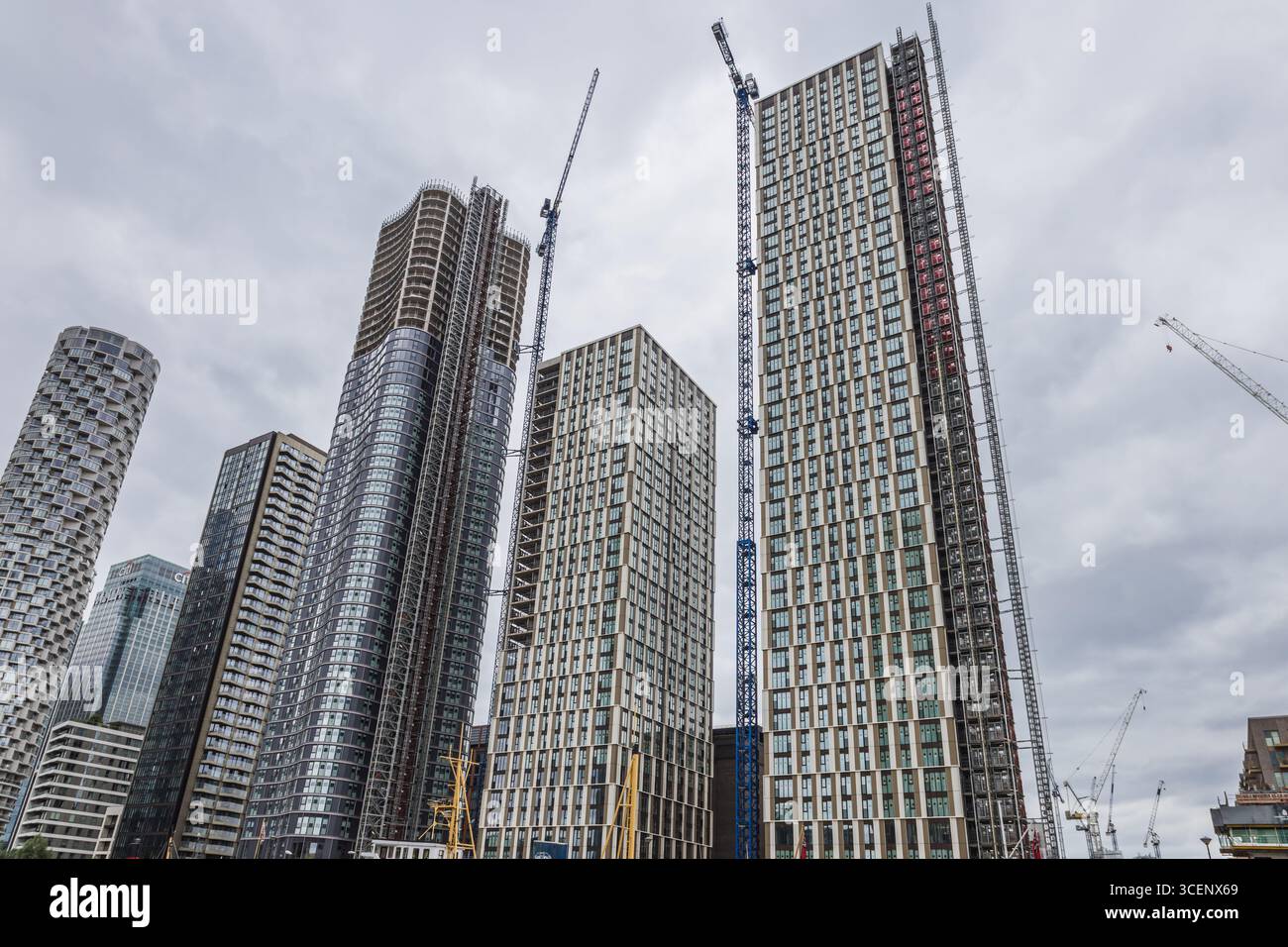 Stunning Multifamily High-Rise Construction In Dense Urban Areas image