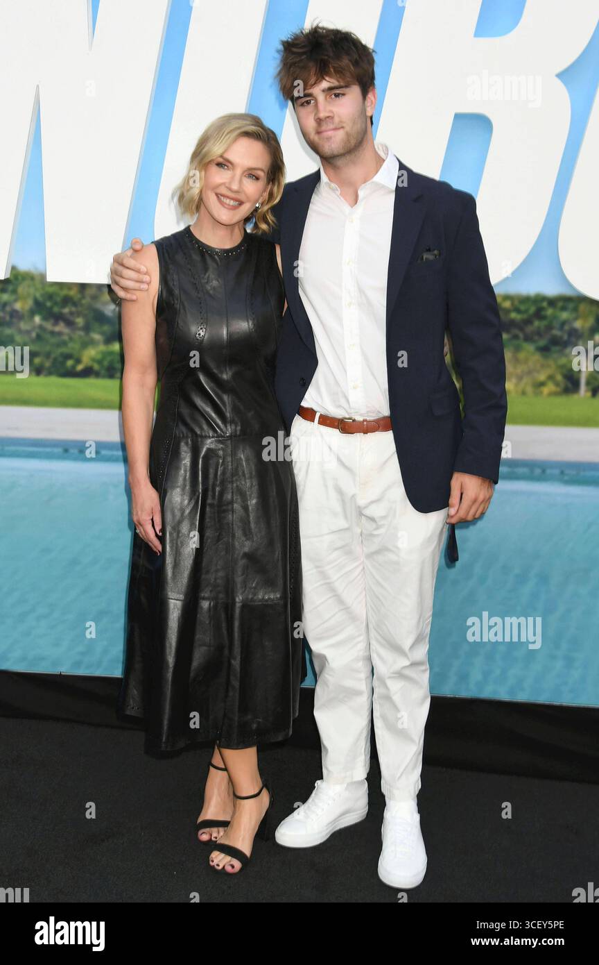 Graham Larson Rhea Rhea Seehorn mit Partner Graham Franklin Gray Larson bei der ...