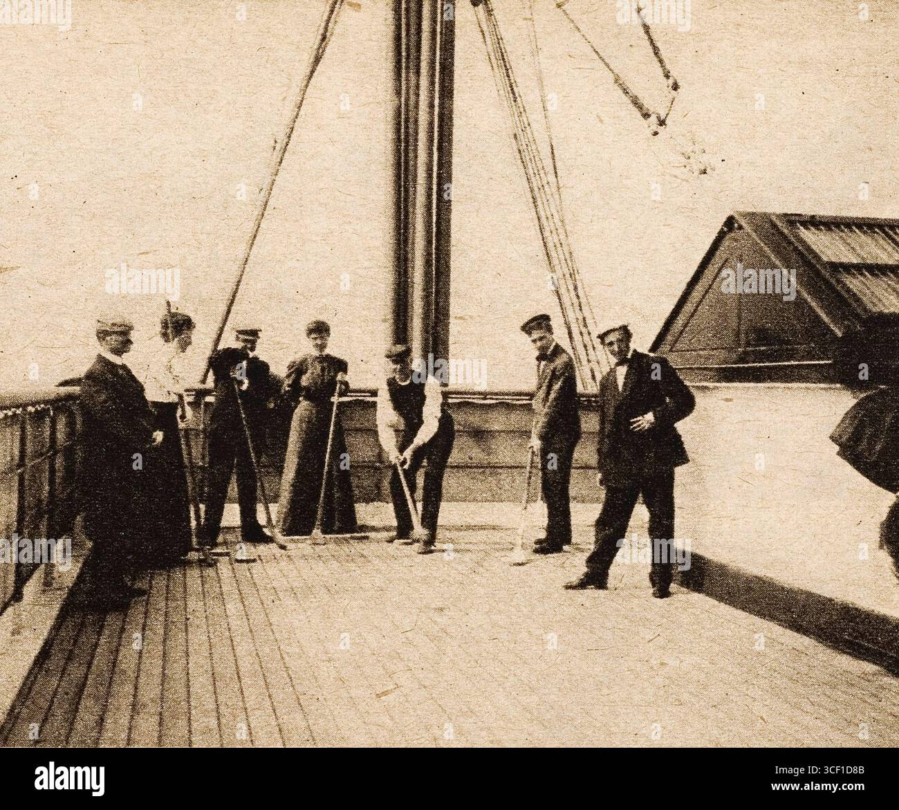 Ship passengers deck 1918 hi-res stock photography and images - Alamy