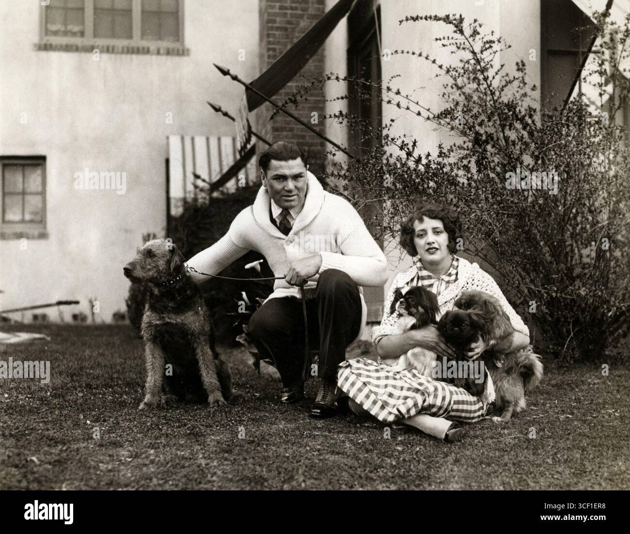 Jack dempsey wife estelle taylor hi-res stock photography and images - Alamy, image size:1300x1102