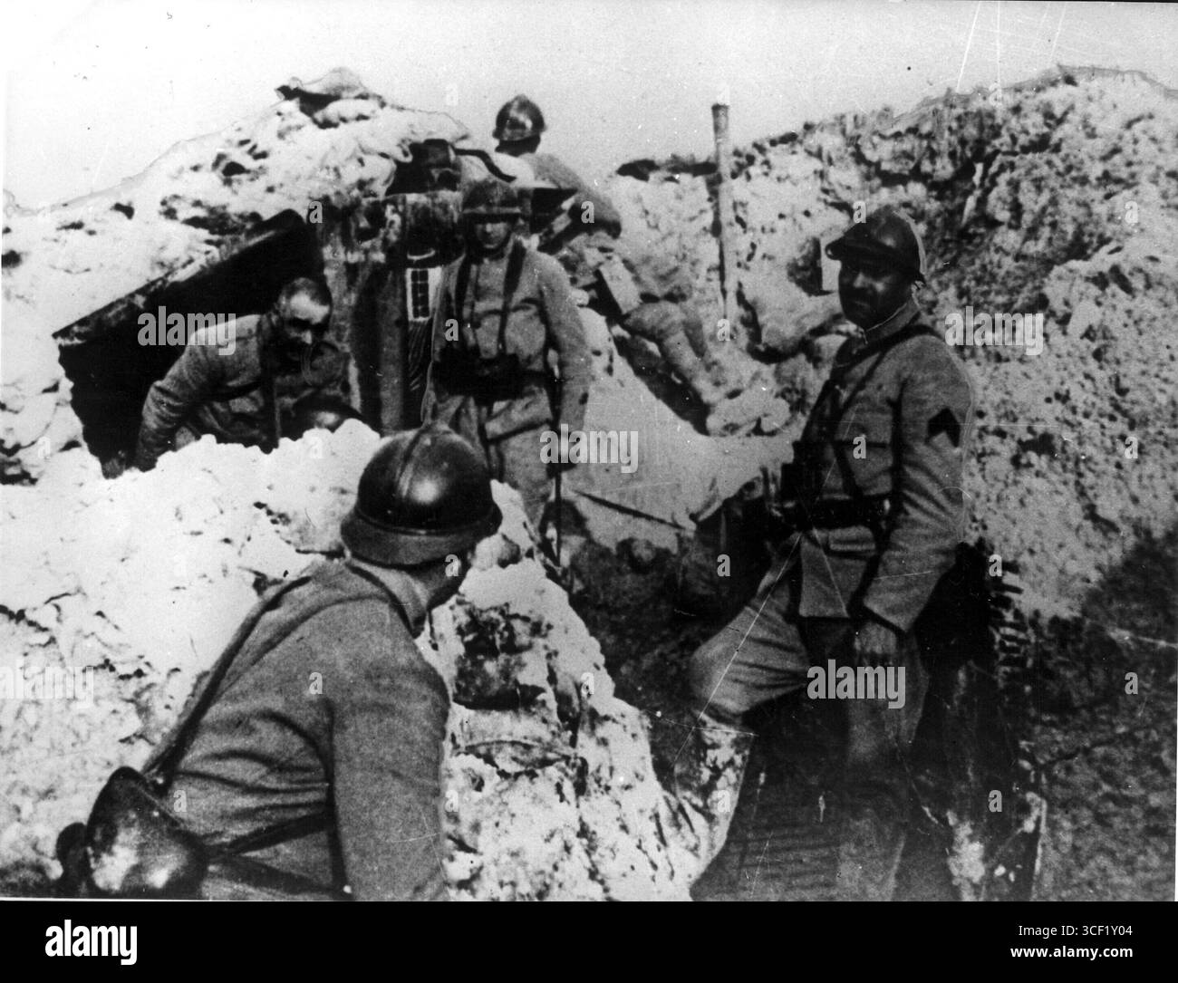 Trench Command Center French army training wwi hi-res stock photography and images - Alamy