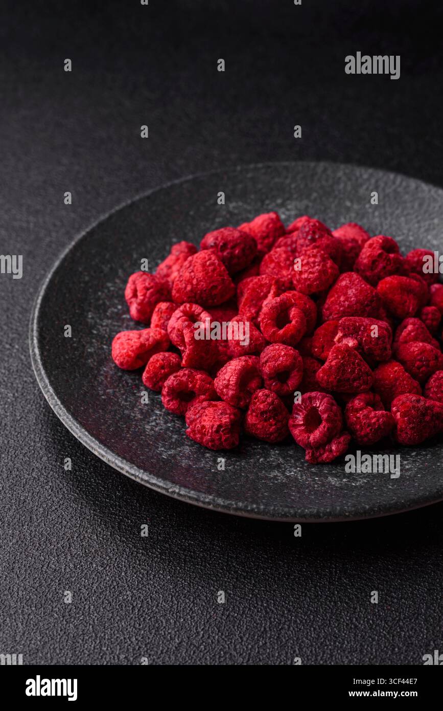 Dried sublimated slices of raspberry as an ingredient for sweet ...
