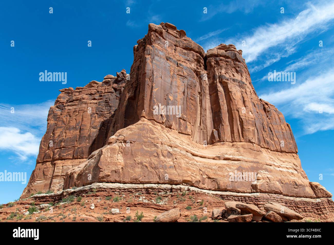 The courthouse towers formation hi-res stock photography and images - Alamy