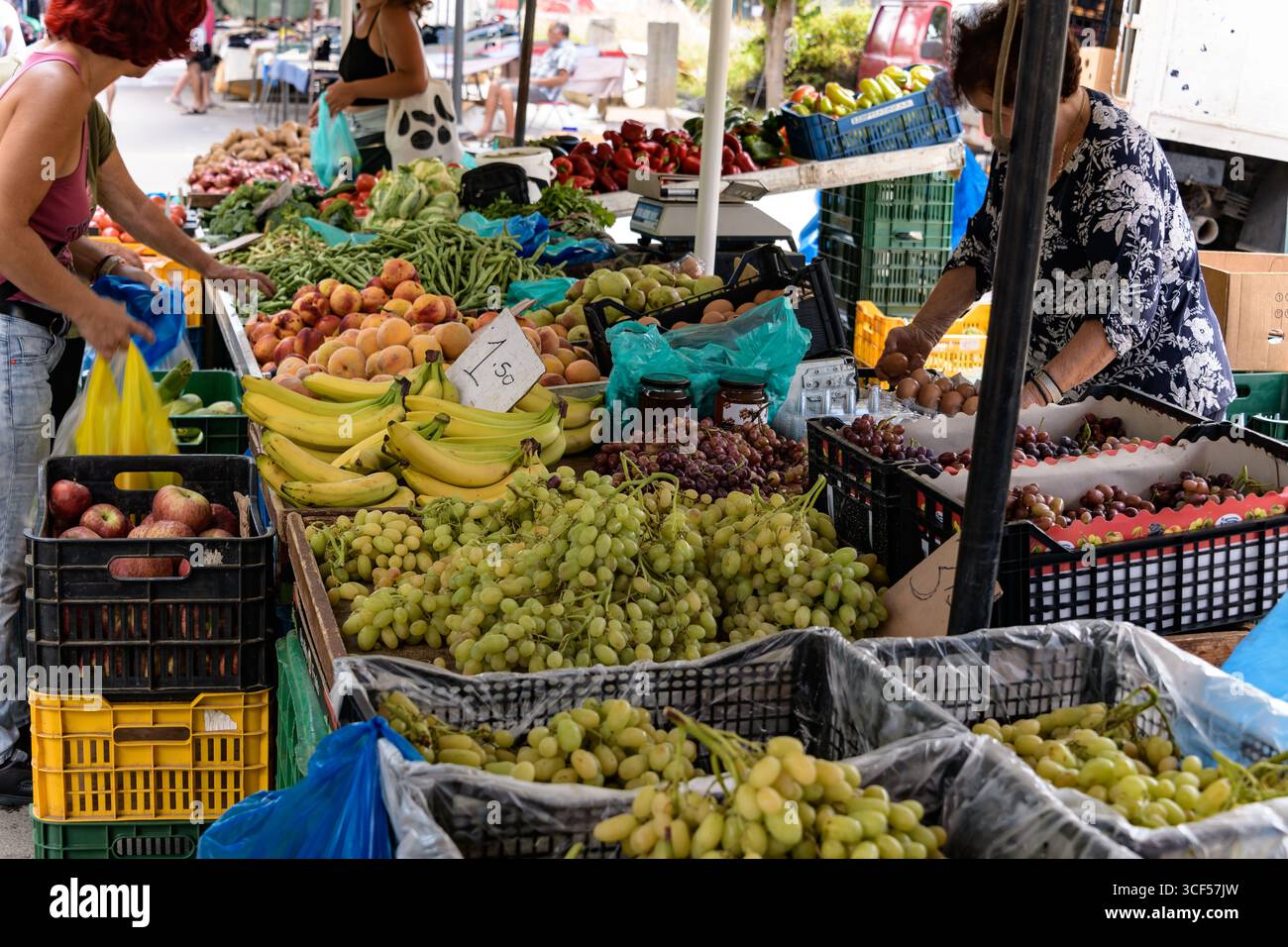 Crete food street hi-res stock photography and images - Alamy