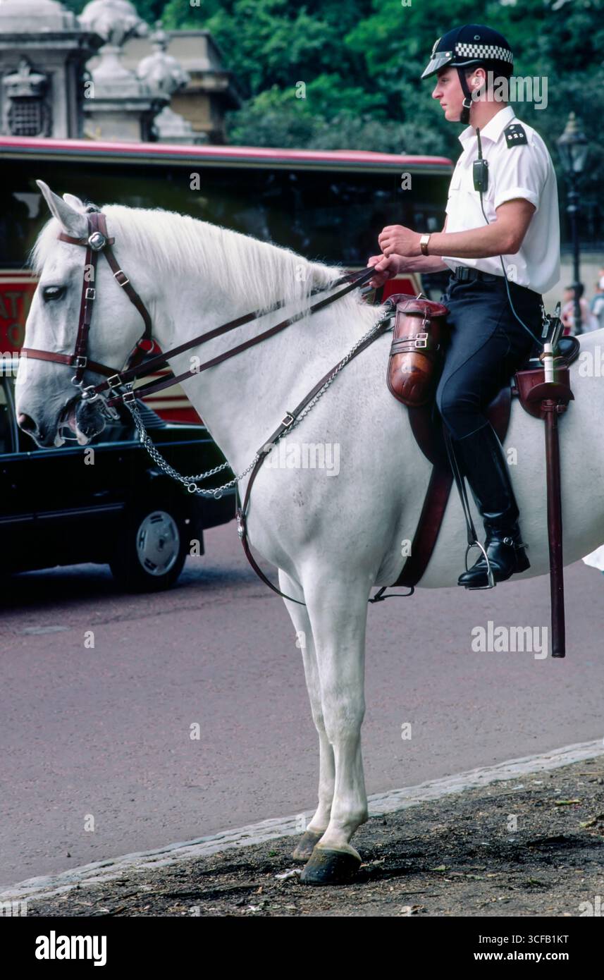 1983 police hi-res stock photography and images - Alamy