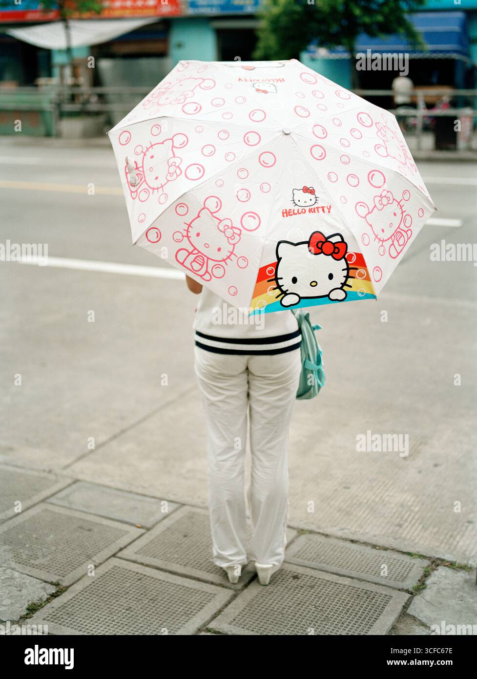 Woman hello kitty hi-res stock photography and images - Alamy