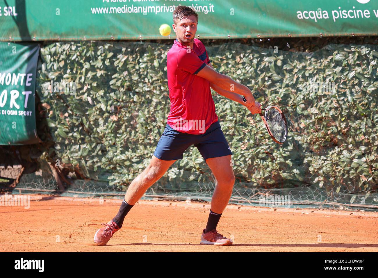 Lesa, Italy. 22nd Aug, 2025. Oleksandr Ovcharenko (UKR) during M25 ITF Lesa Cup, International Tennis match in Lesa, Italy, August 22 2025 Credit: Independent Photo Agency/Alamy Live News Stock Photo
