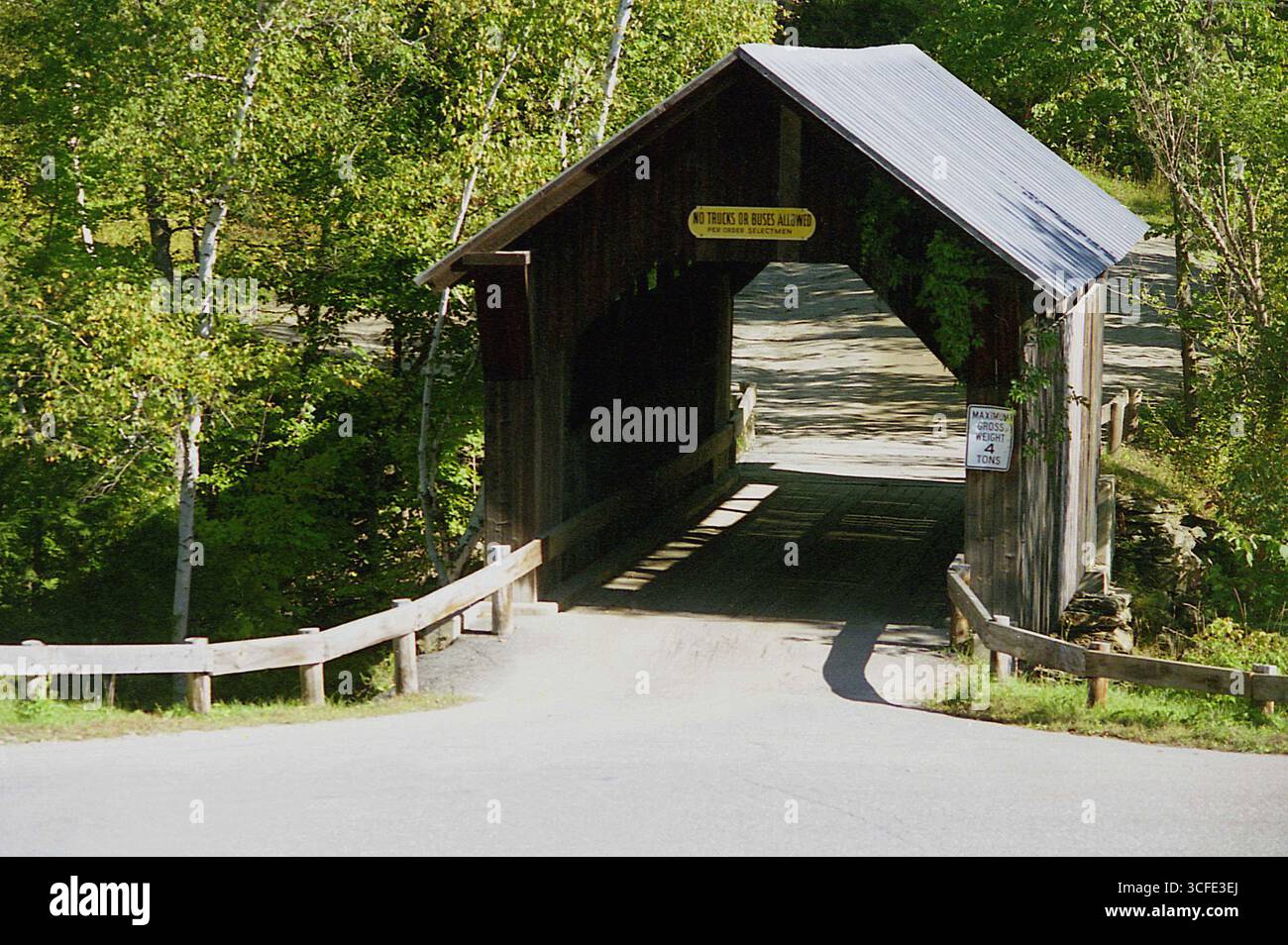 Stowe, Lamoille County,VT, U.S.A., approx. 1996. View of the Gold Brook Covered Bridge, built in 1844. Stock Photo