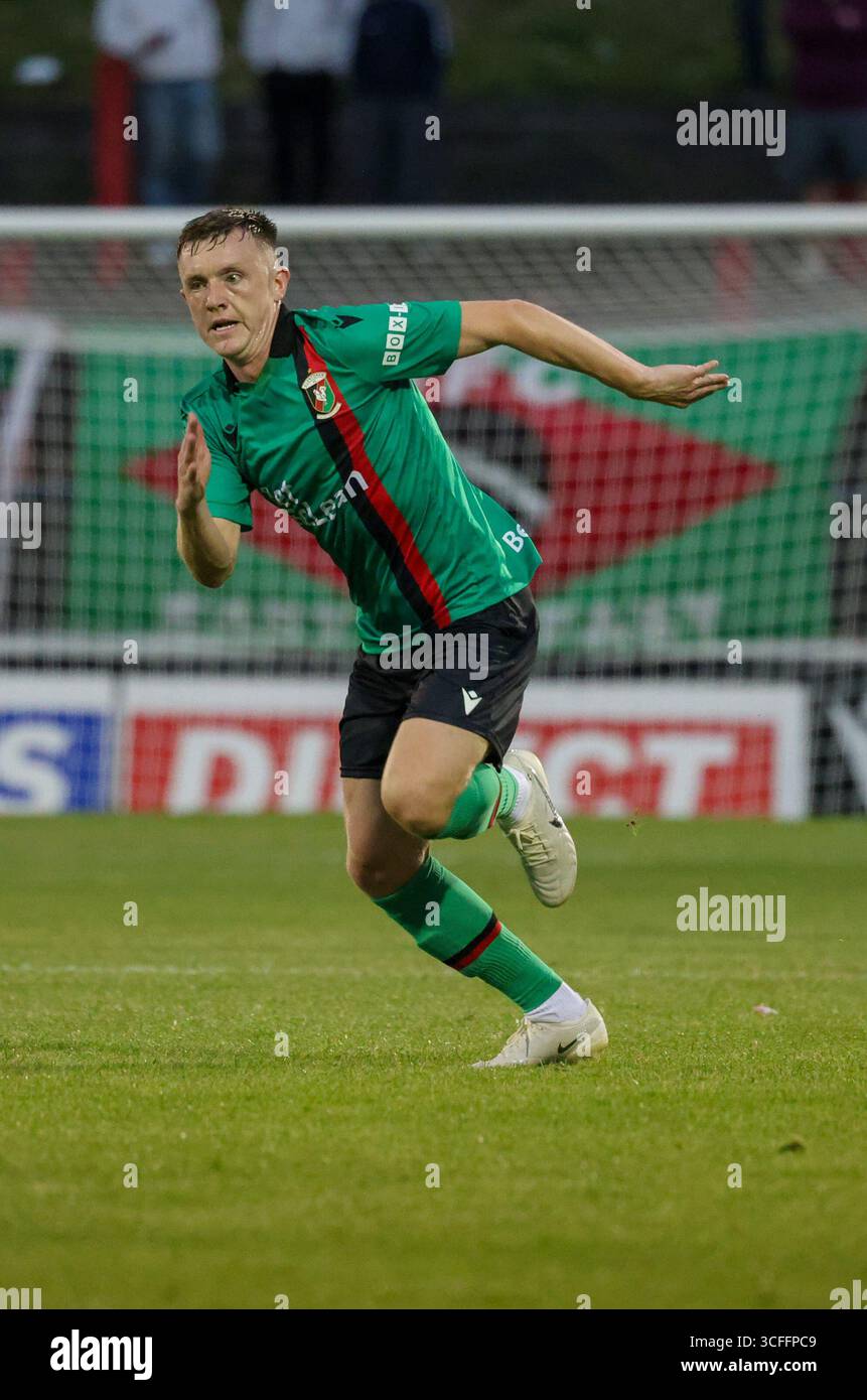 James singleton irish league player hi-res stock photography and images ...