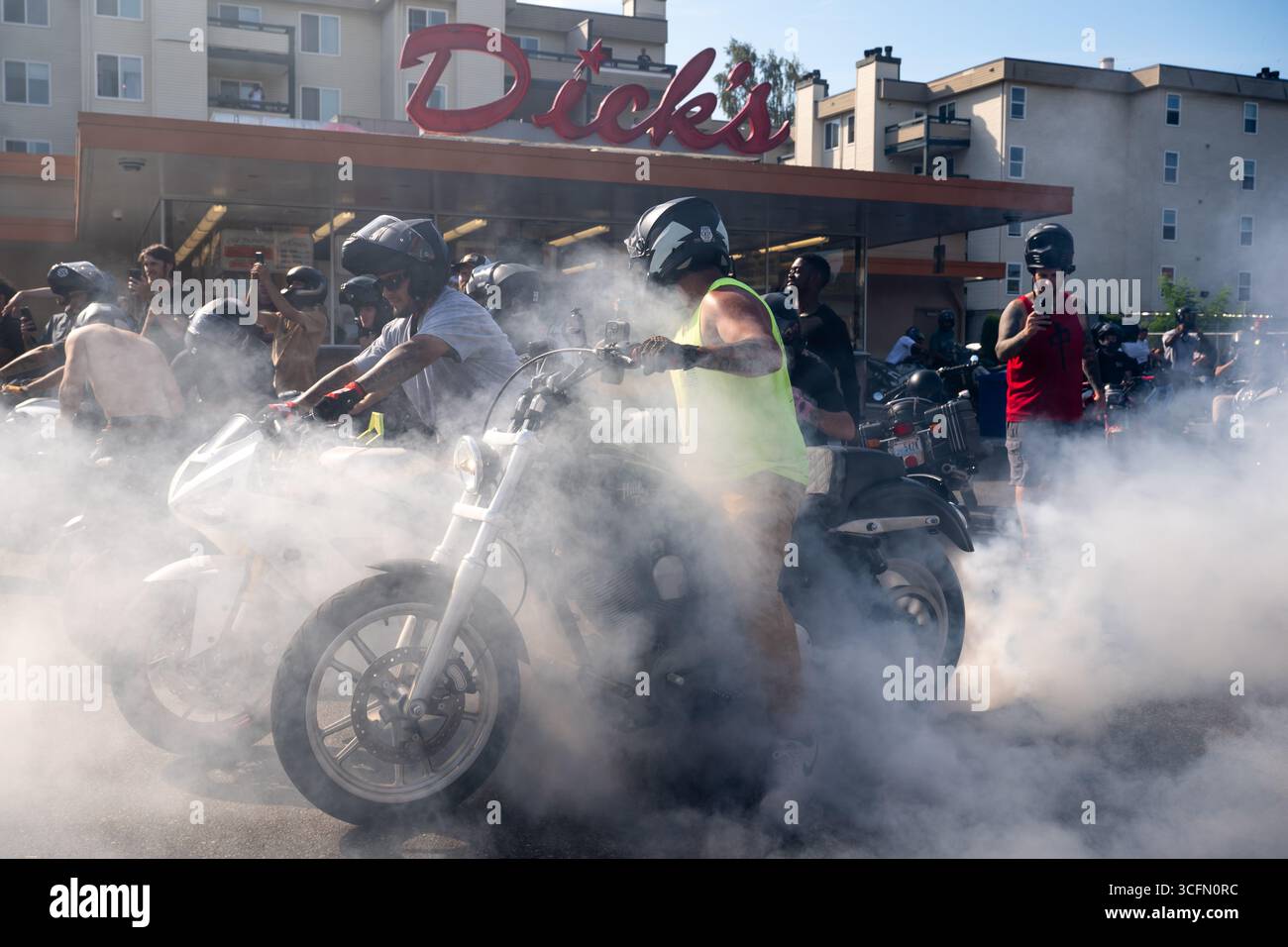 Seattle, USA. 23 Aug, 2025. Around 3:00pm the annual Bomb Squad ride ...