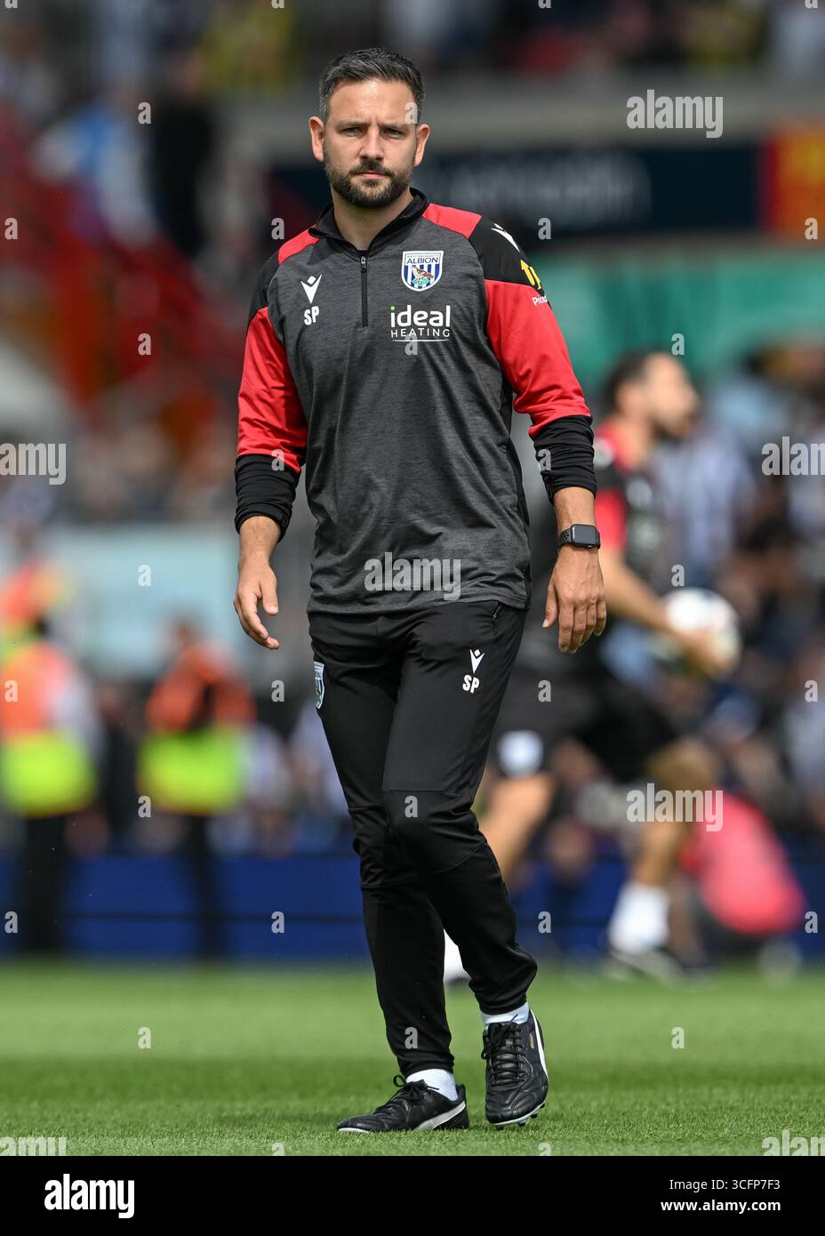 Sam Pooley Sam pooley hi-res stock photography and images - Alamy