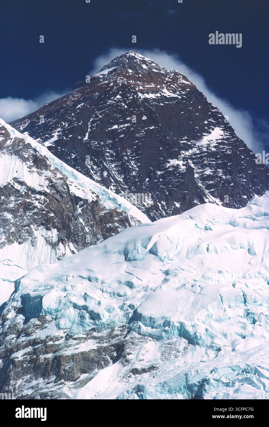 Scenic view mount lhotse hi-res stock photography and images - Alamy