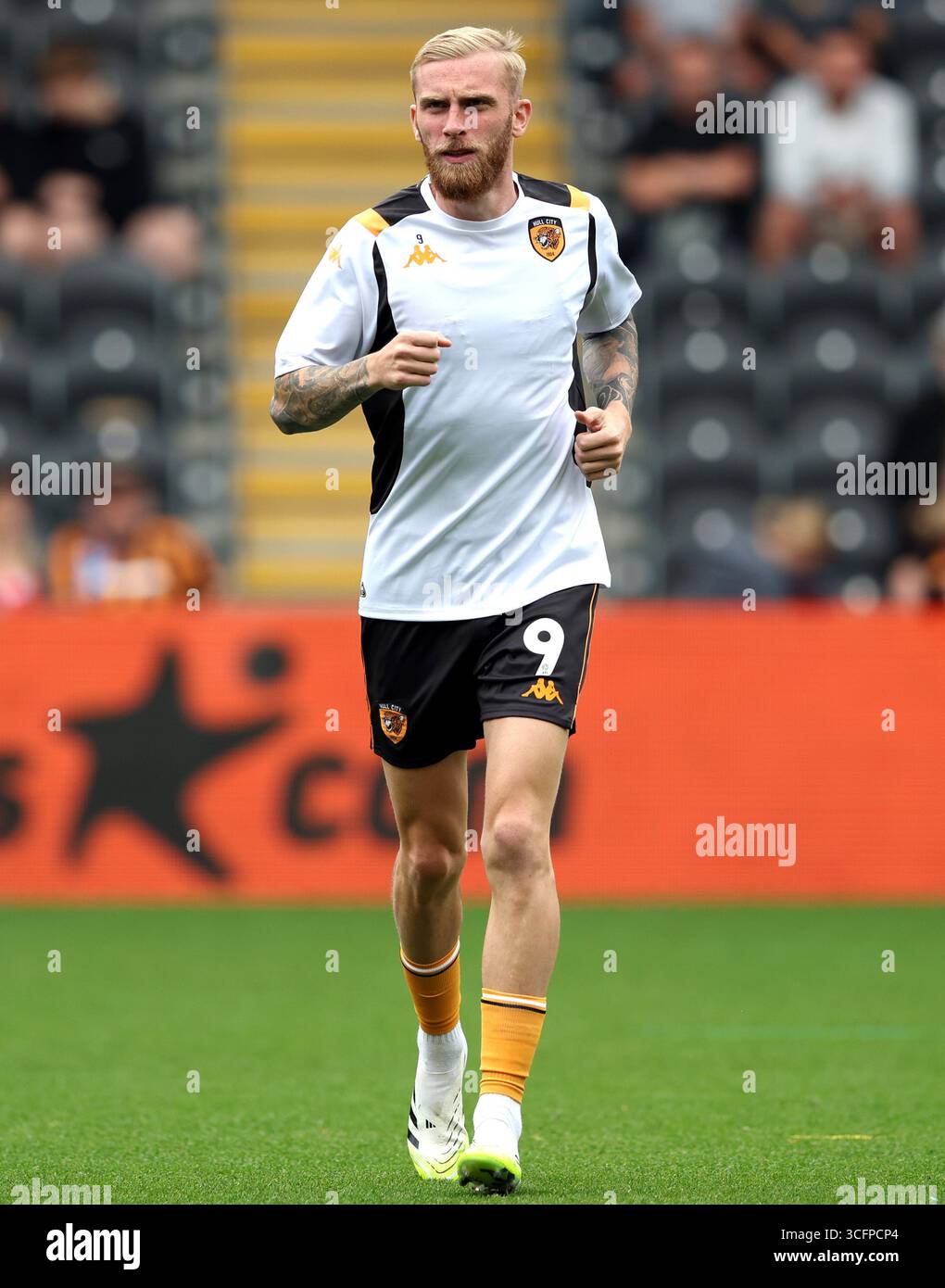 hull-city-s-oli-mcburnie-ahead-of-the-sky-bet-championship-match-at-the