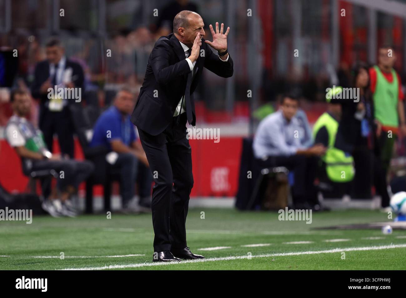 Why did AC Milan replace Massimiliano Allegri?
