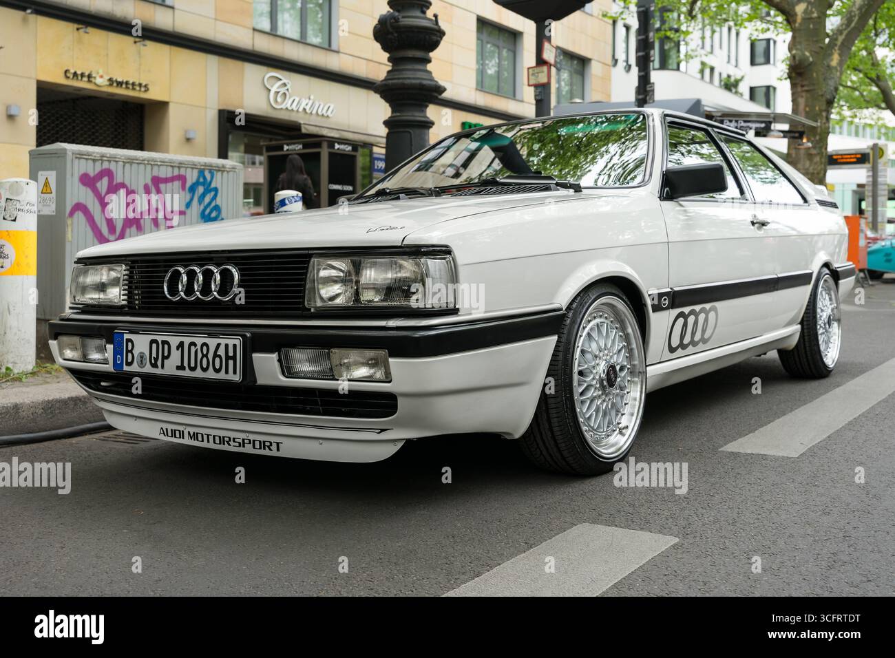 Audi 80 hi-res stock photography and images - Alamy