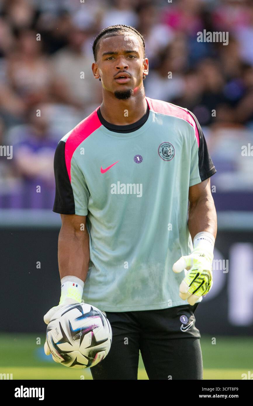Guillaume Restes: TFC Goalkeeper Praised by Zidane After Nightmare Performance Against Le Havre Guillaume Restes: TFC Goalkeeper Praised by Zidane After Nightmare Performance Against Le Havre