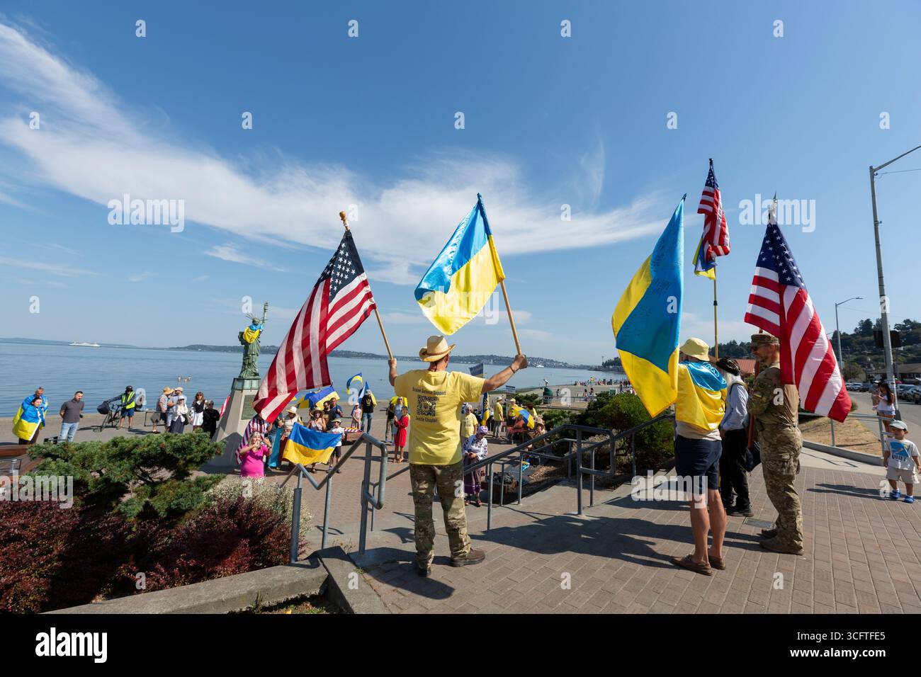 Seattle, Washington, USA. 24th August 2025. A small group of supporters gathered at Statue of Liberty Plaza in Seattle for a Ukraine Freedom Rally on the 34th Anniversary of Ukraine’s Independence. Credit: Paul Christian Gordon/Alamy Live News Stock Photo
