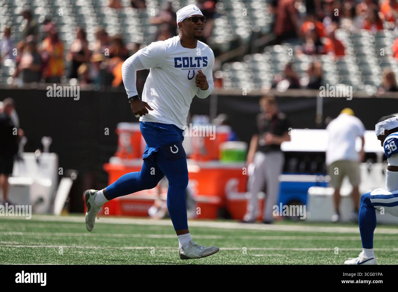 Indianapolis Colts quarterback Anthony Richardson Sr. (5) jogs into the ...