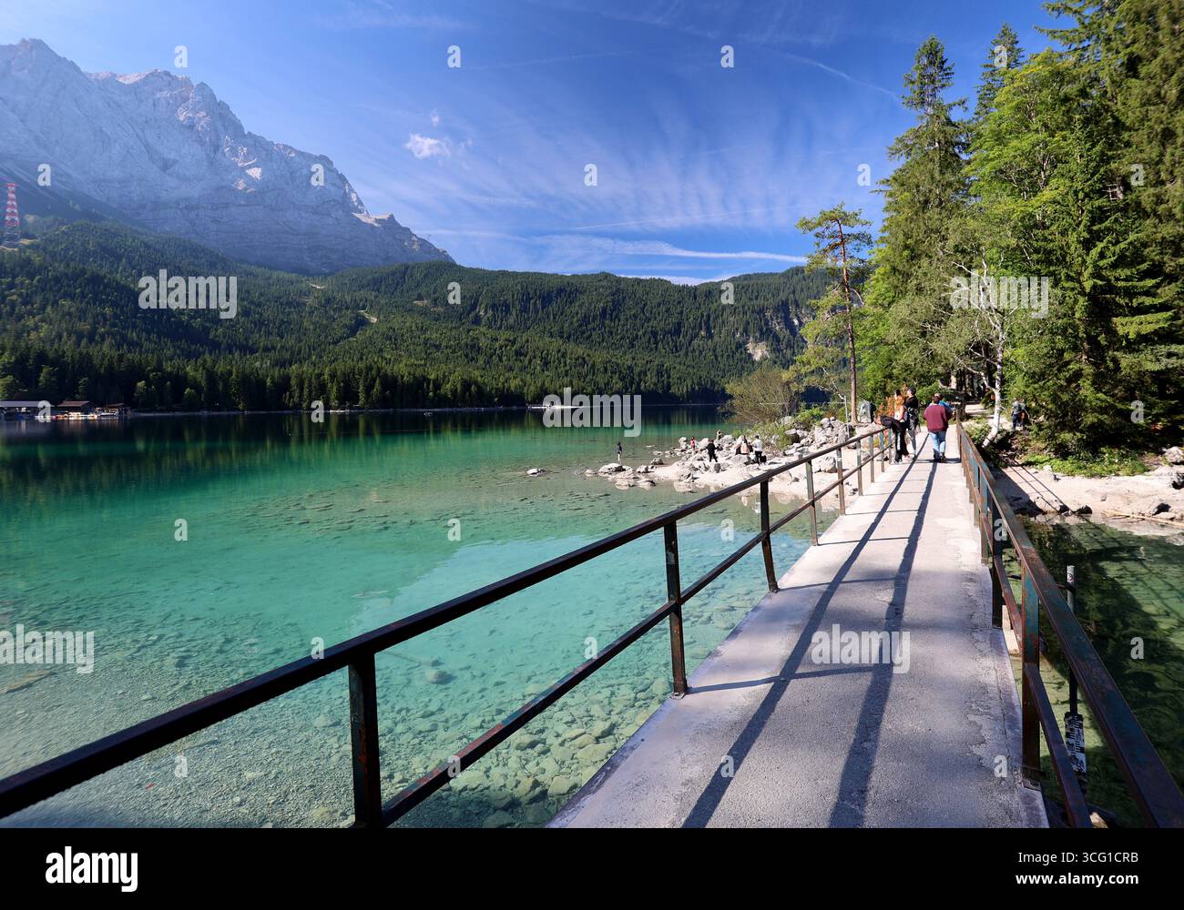 Wunderschne Ein Fussgnger Mit Weissem Stock Fotosnull