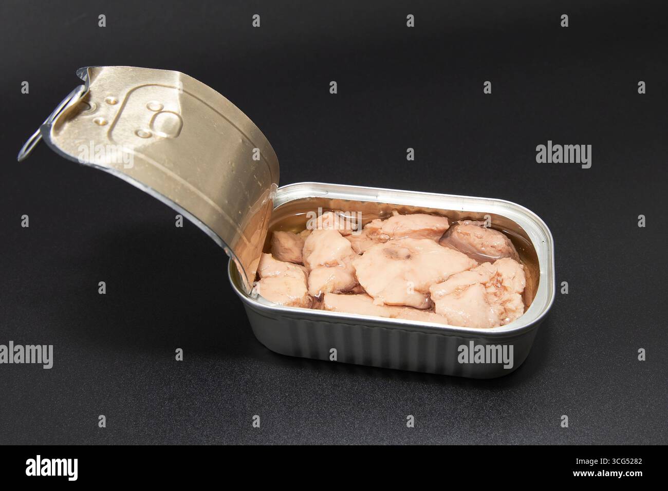 Cannedfish hi-res stock photography and images - Alamy