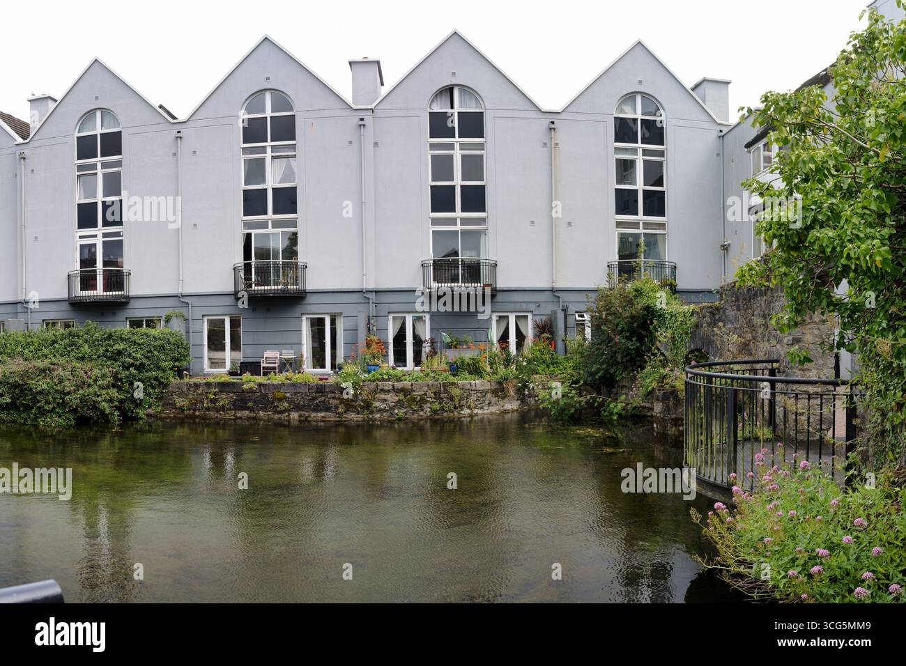 Beautiful view of Waterfront Apartments With Greenhouse Windows