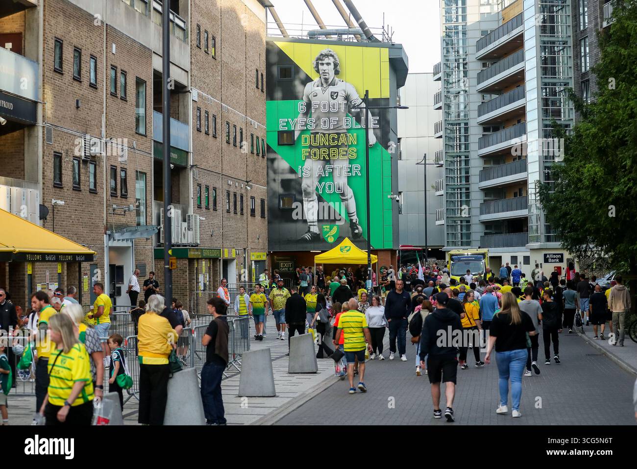 Fans arrive at Carrow Road prior to the Carabao Cup match Norwich City ...