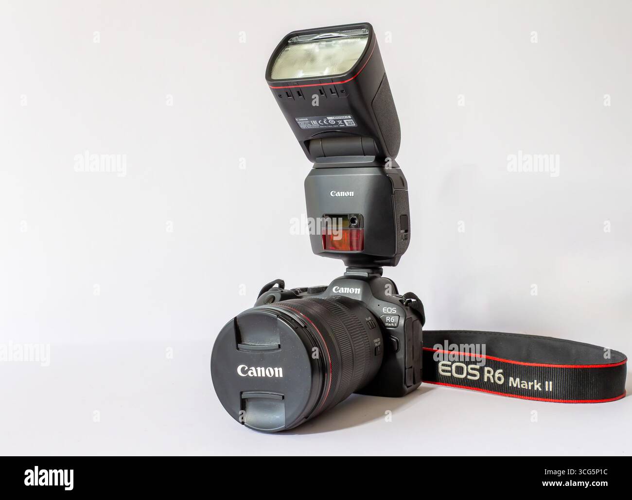 Canon eos r6 mark ii hi-res stock photography and images - Alamy