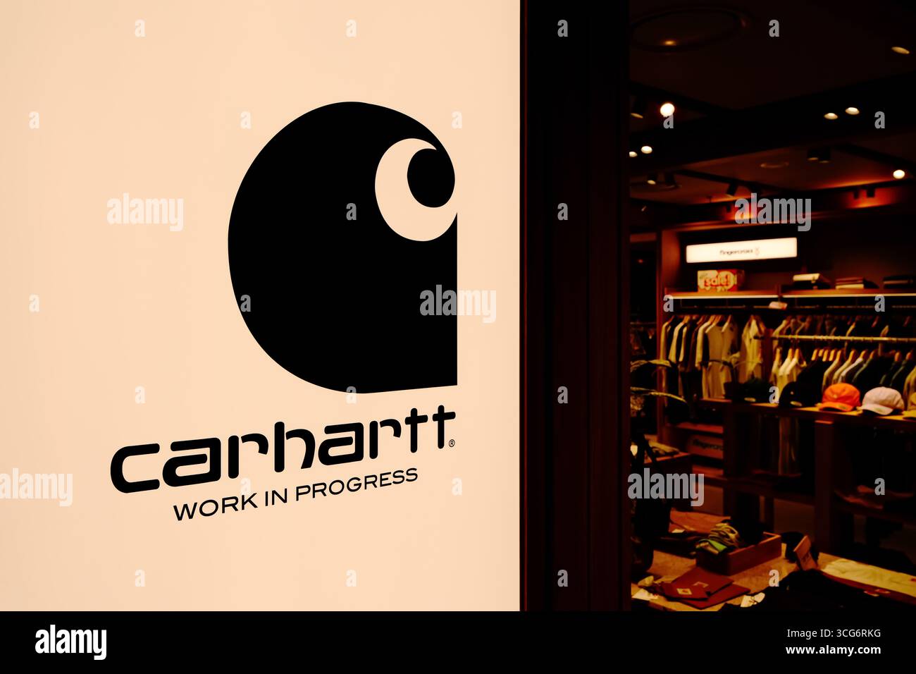Carhartt logo hi-res stock photography and images