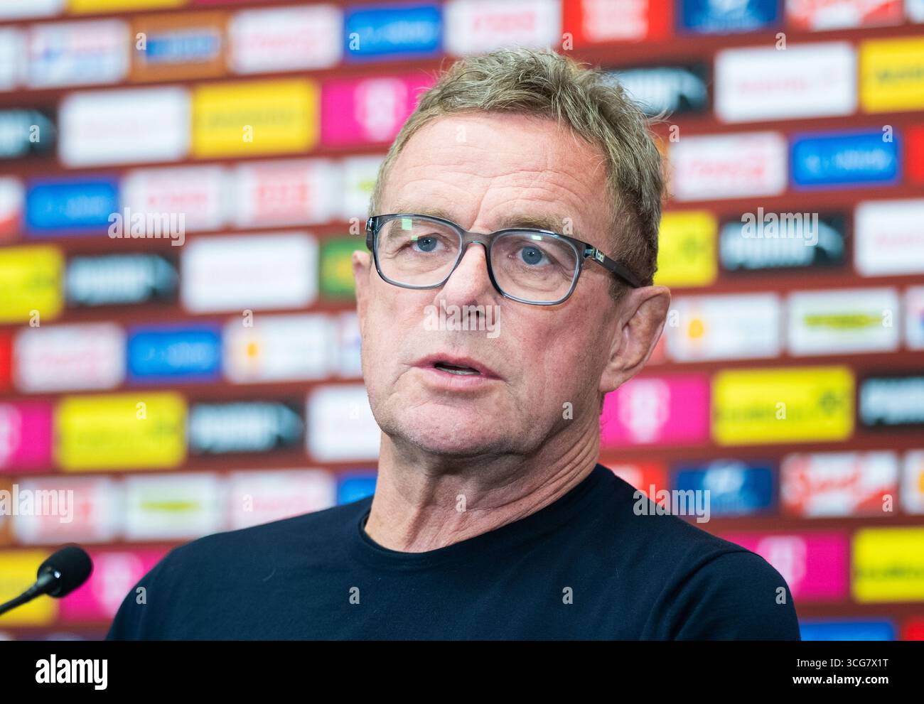 Ralf Rangnick ÖFB team photo World Cup preparations Transfer Market Context: What Milan Needs to Do