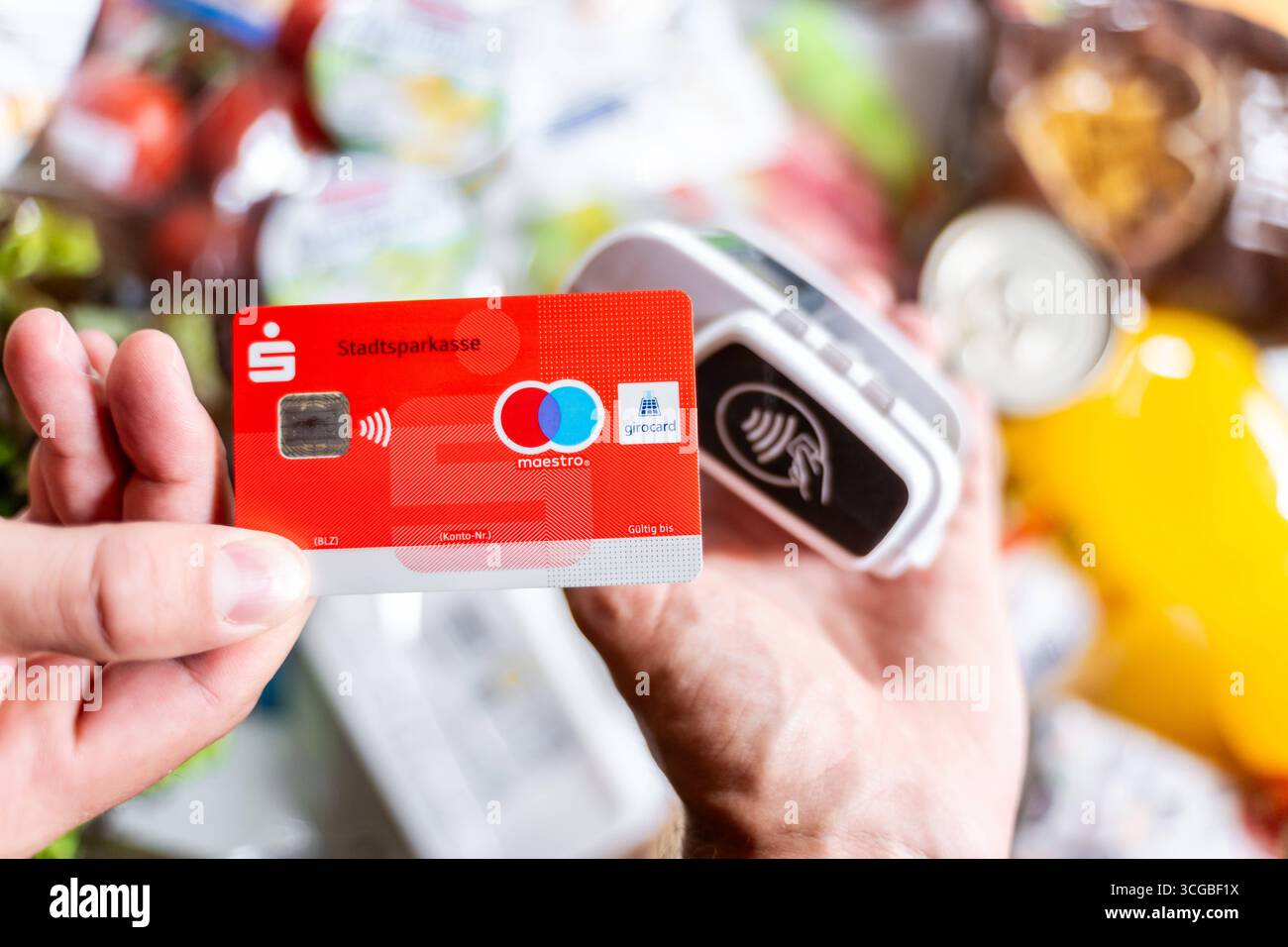 Payment transactions hi-res stock photography and images - Alamy
