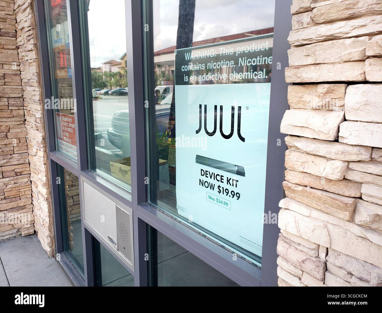 open a geek bar pulse Juul Turquoise Device Wholesale main image 1