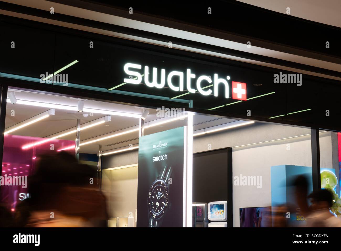 Swatch logo hi-res stock photography and images - Alamy