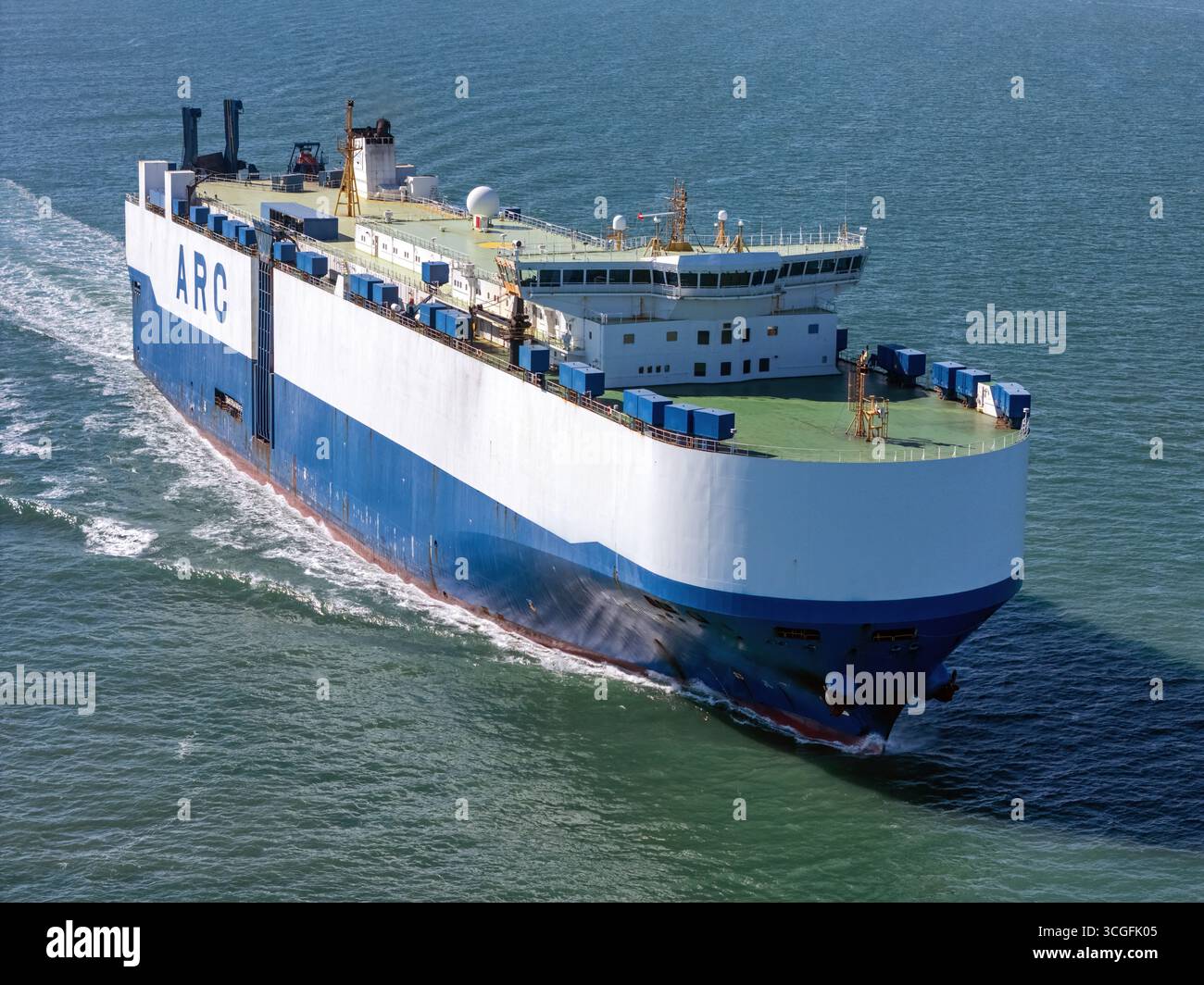Patriot, an American-flagged car carrier operated by ARC. Stock Photo