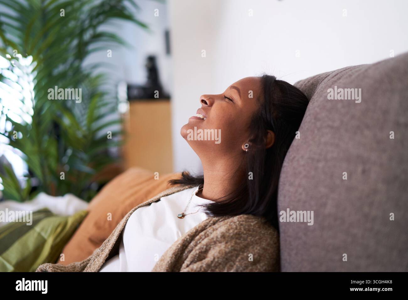 Therapy woman lying on sofa hi-res stock photography and images - Alamy